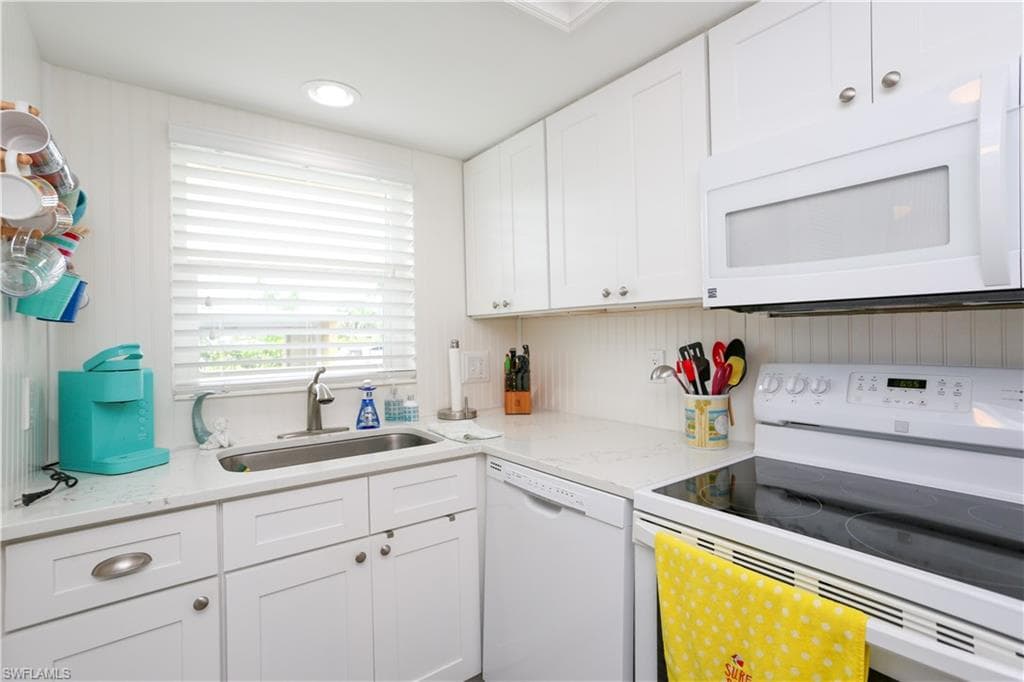 401 Charlemagne BLVD # C104, NAPLES FL 34112-10