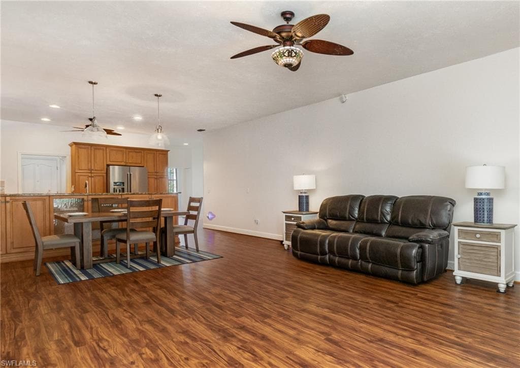 6070 Waterway Bay DR, FORT MYERS FL 33908-5