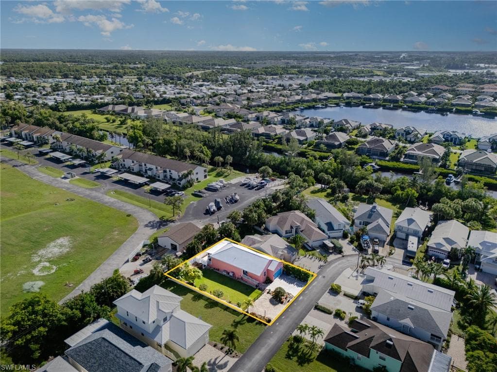6070 Waterway Bay DR, FORT MYERS FL 33908-36