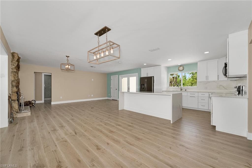 5885 Pine Tree DR, SANIBEL FL 33957-15