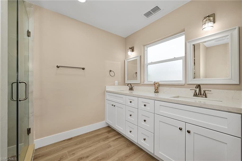 5885 Pine Tree DR, SANIBEL FL 33957-25