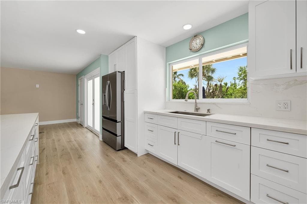 5885 Pine Tree DR, SANIBEL FL 33957-21