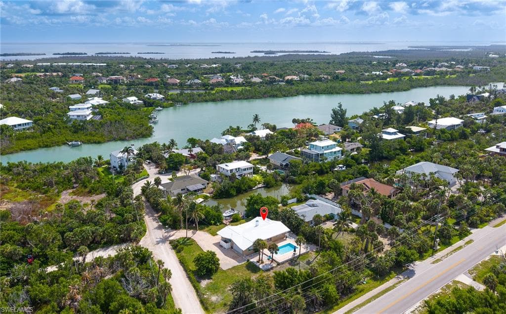 5885 Pine Tree DR, SANIBEL FL 33957-4