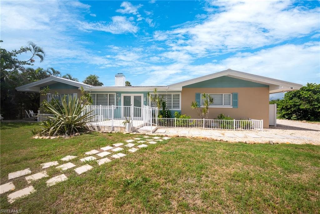 5885 Pine Tree DR, SANIBEL FL 33957-8