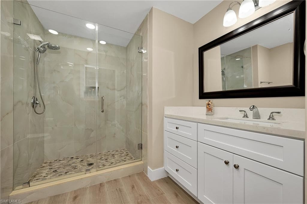 5885 Pine Tree DR, SANIBEL FL 33957-29