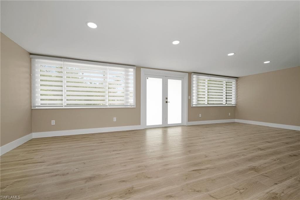 5885 Pine Tree DR, SANIBEL FL 33957-13