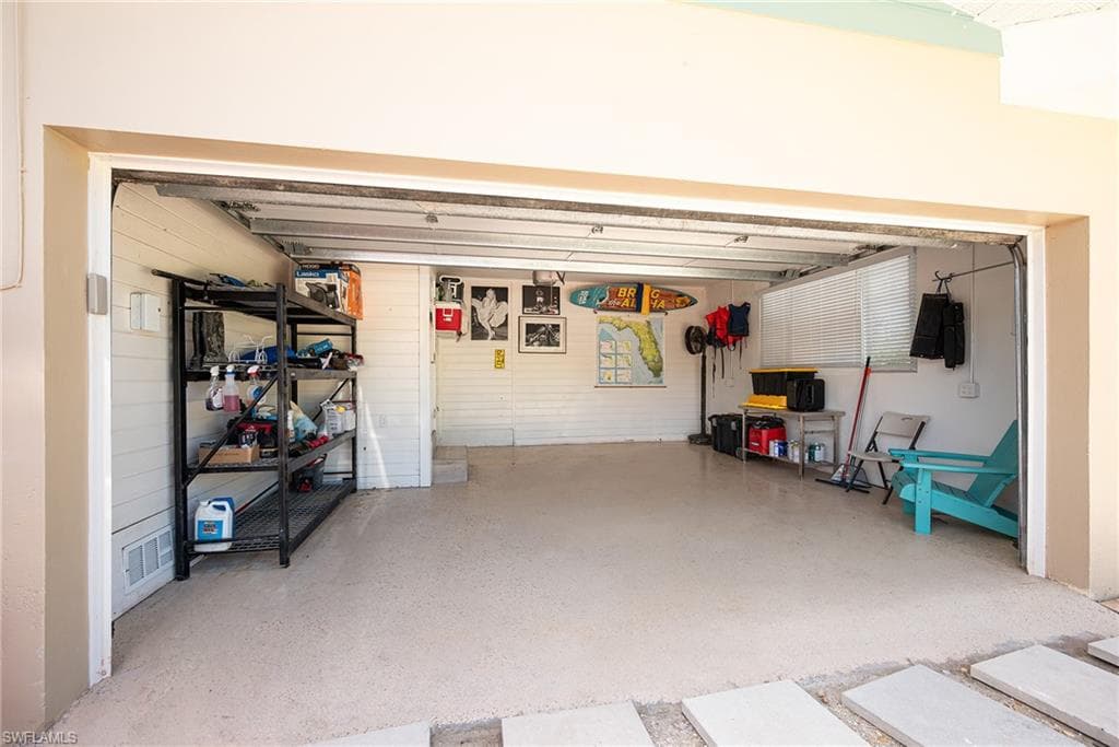 5885 Pine Tree DR, SANIBEL FL 33957-36
