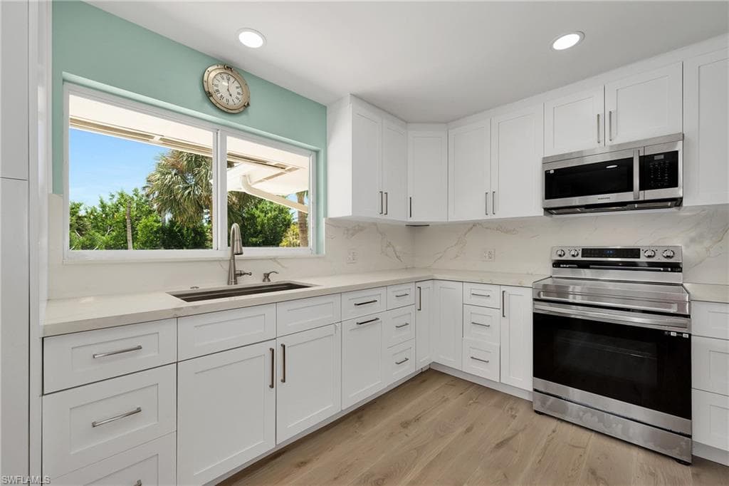 5885 Pine Tree DR, SANIBEL FL 33957-20
