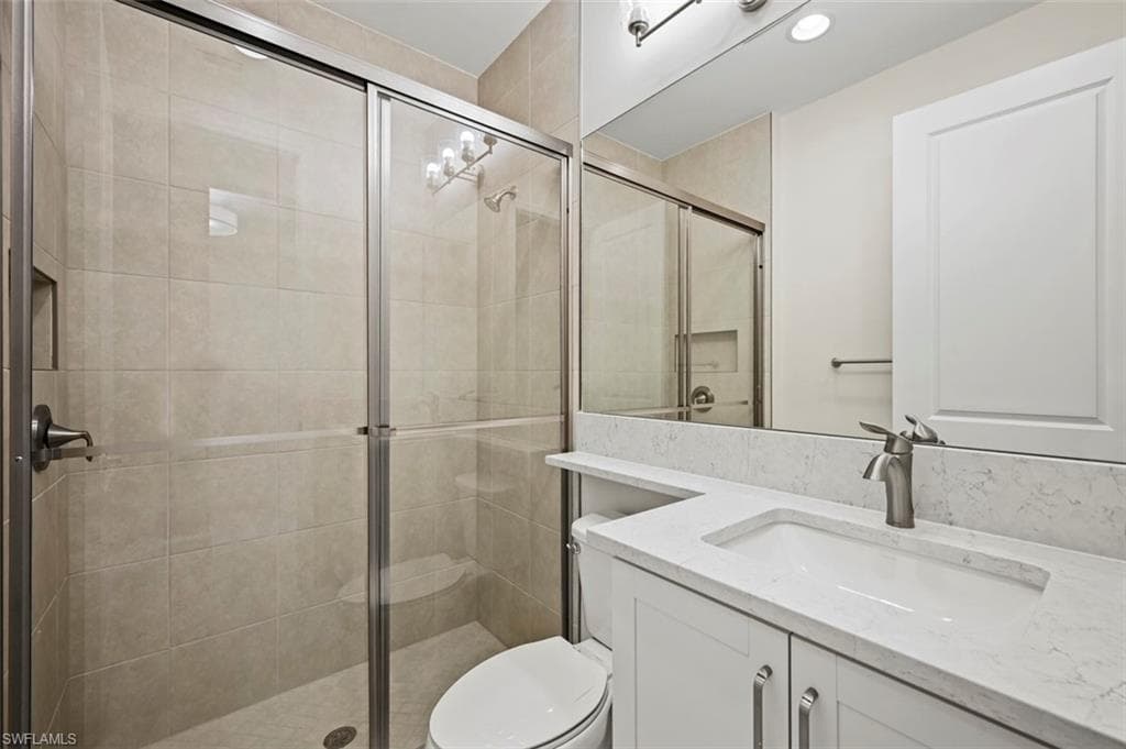 3369 Meloy DR, FORT MYERS FL 33905-25