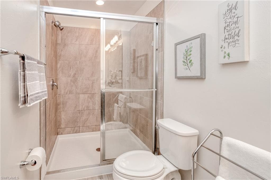 6341 Brant Bay BLVD # 106, NORTH FORT MYERS FL 33917-25