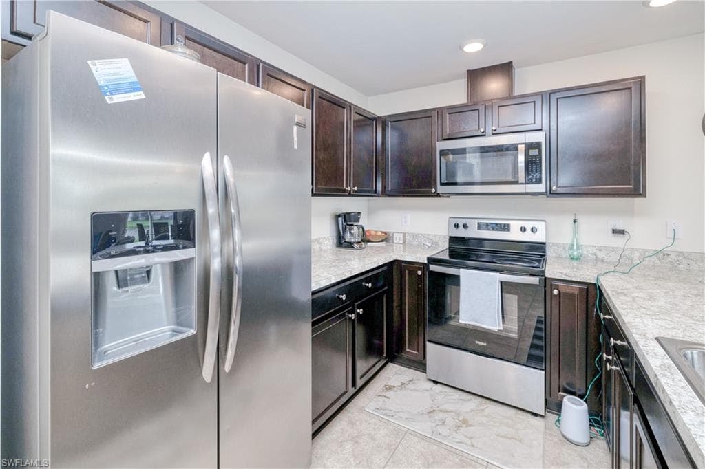 6341 Brant Bay BLVD # 106, NORTH FORT MYERS FL 33917-13