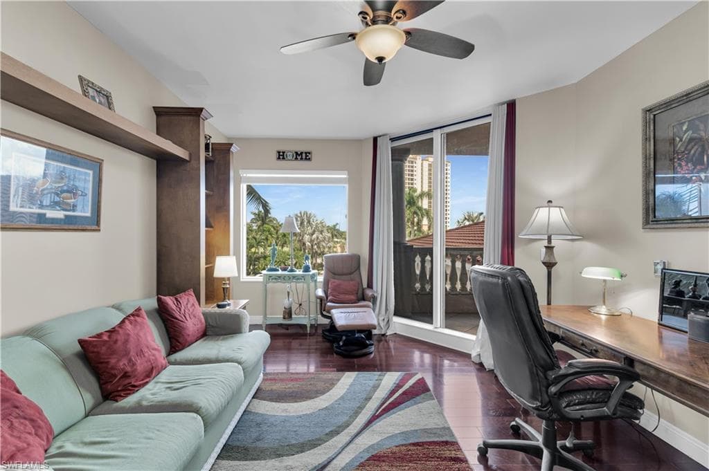 1060 Borghese LN # 204, NAPLES FL 34114-10