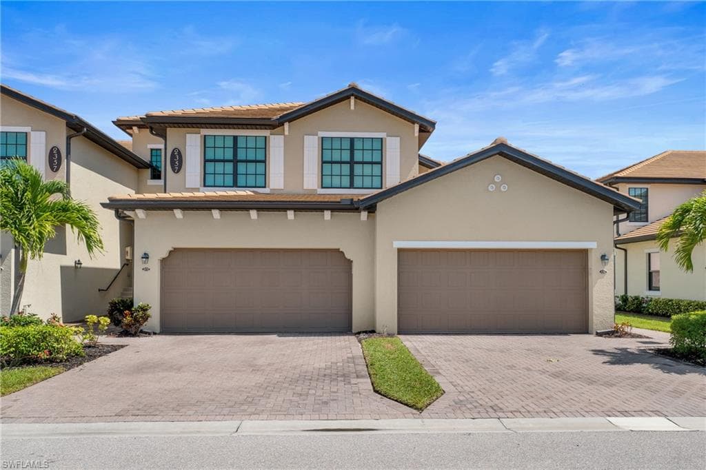 2357 Anguilla DR # 102, NAPLES FL 34120-25