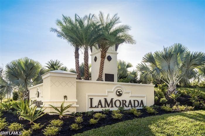 2357 Anguilla DR # 102, NAPLES FL 34120-27