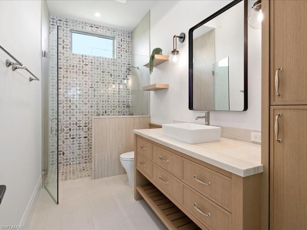 208 Hickory RD, NAPLES FL 34108-44