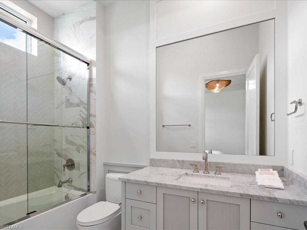 208 Hickory RD, NAPLES FL 34108-36