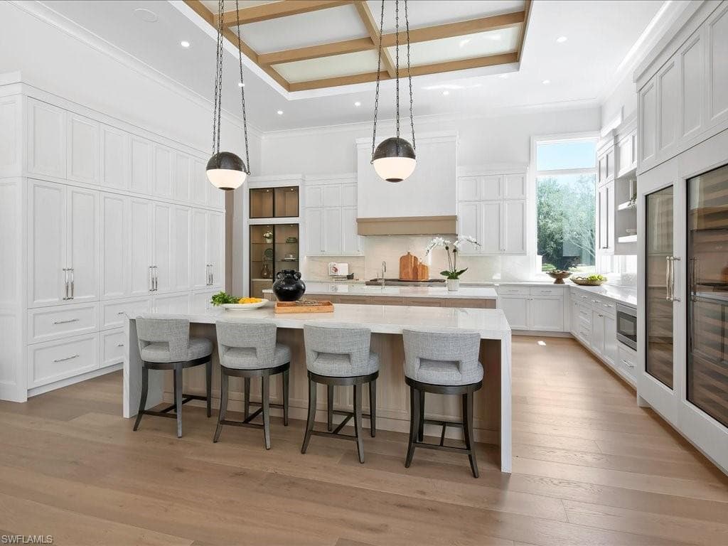 208 Hickory RD, NAPLES FL 34108-18