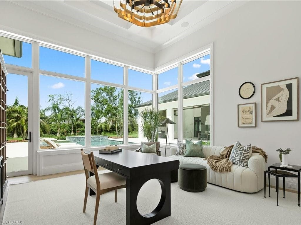 208 Hickory RD, NAPLES FL 34108-30