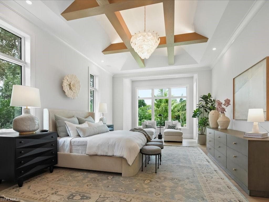 208 Hickory RD, NAPLES FL 34108-24