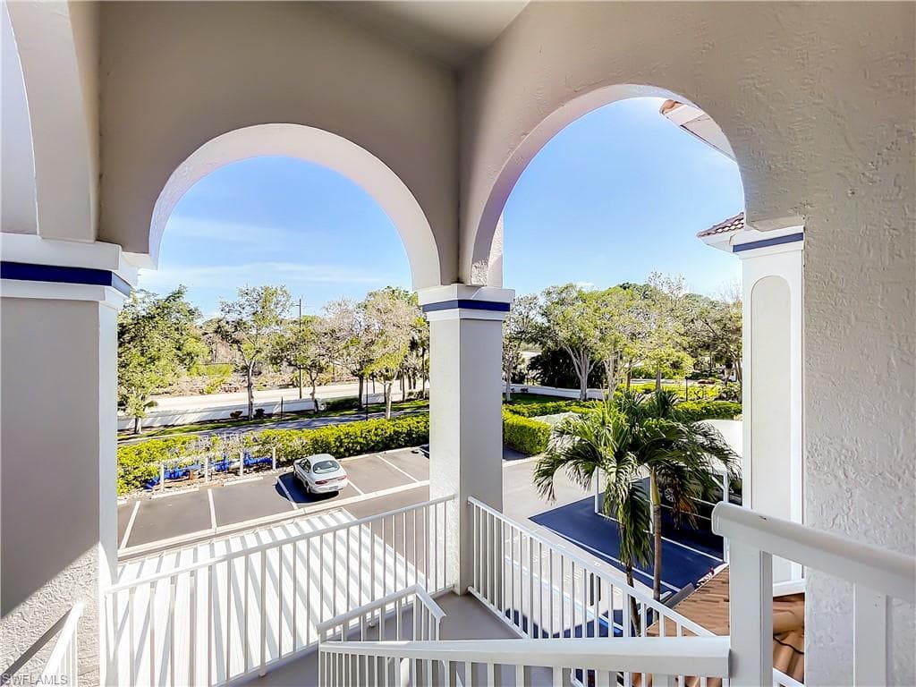 470 Bermuda Cove WAY # 303, NAPLES FL 34110-42