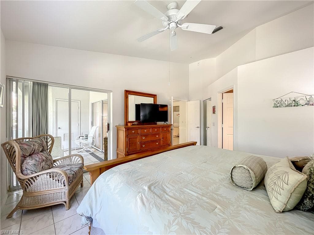 470 Bermuda Cove WAY # 303, NAPLES FL 34110-25