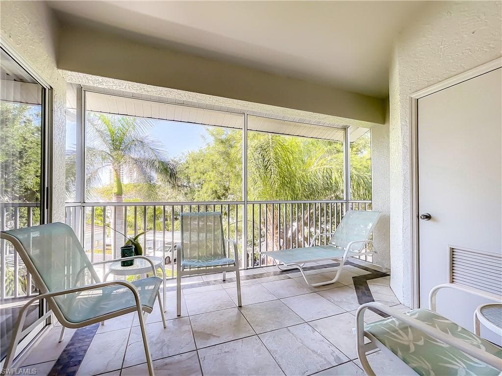 470 Bermuda Cove WAY # 303, NAPLES FL 34110-18