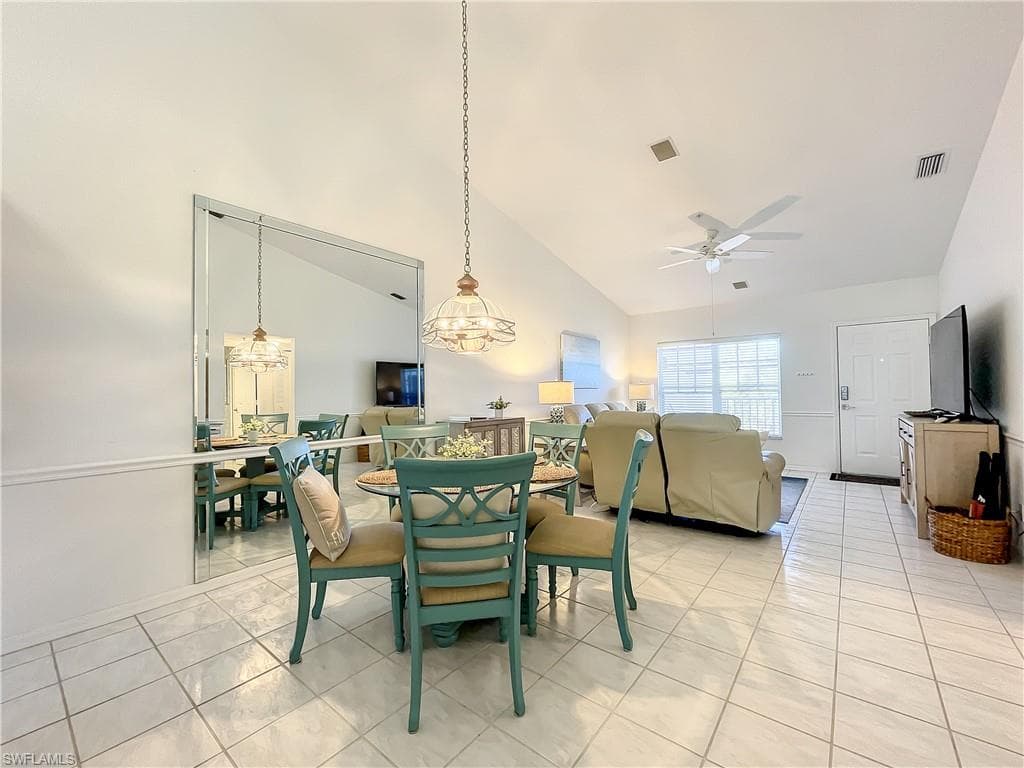 470 Bermuda Cove WAY # 303, NAPLES FL 34110-38