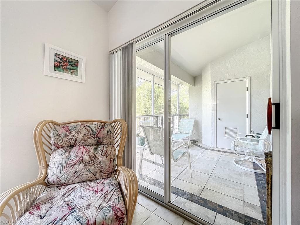 470 Bermuda Cove WAY # 303, NAPLES FL 34110-24