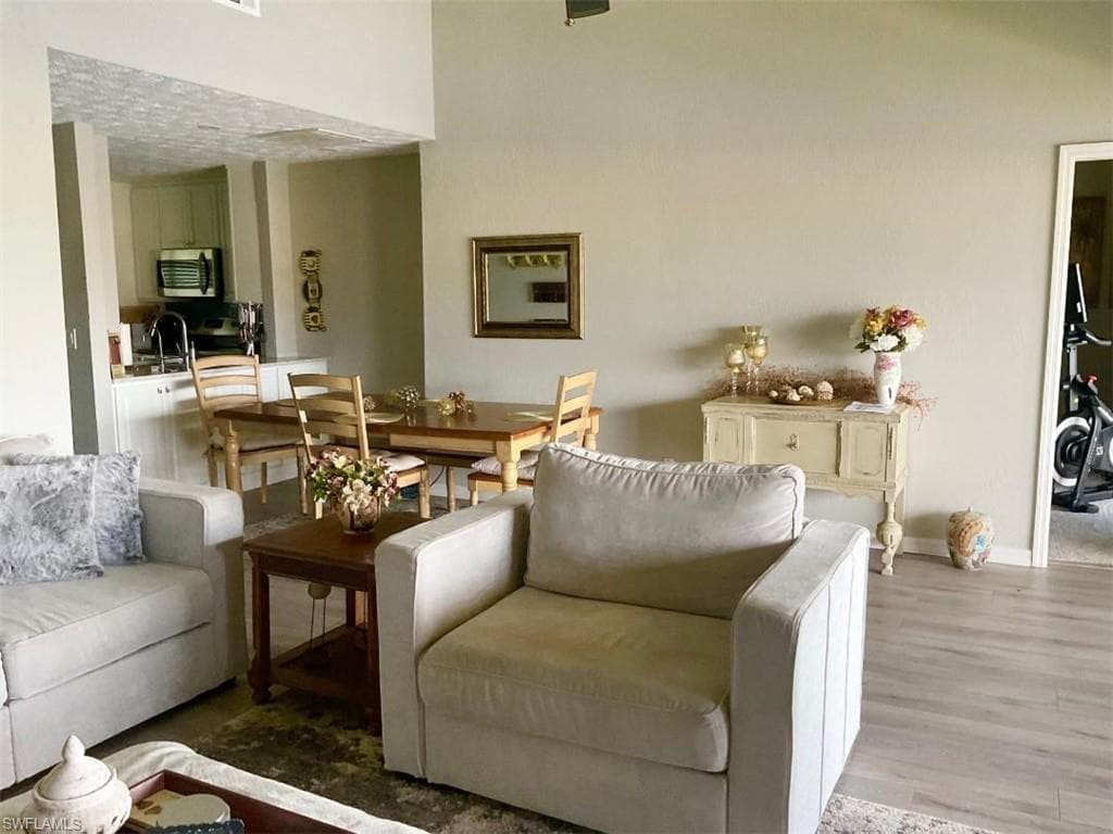 3708 SE 12th AVE # 201, CAPE CORAL FL 33904-10