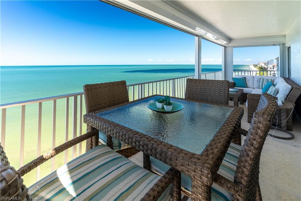 9051 Gulf Shore DR # 2, NAPLES FL 34108-21