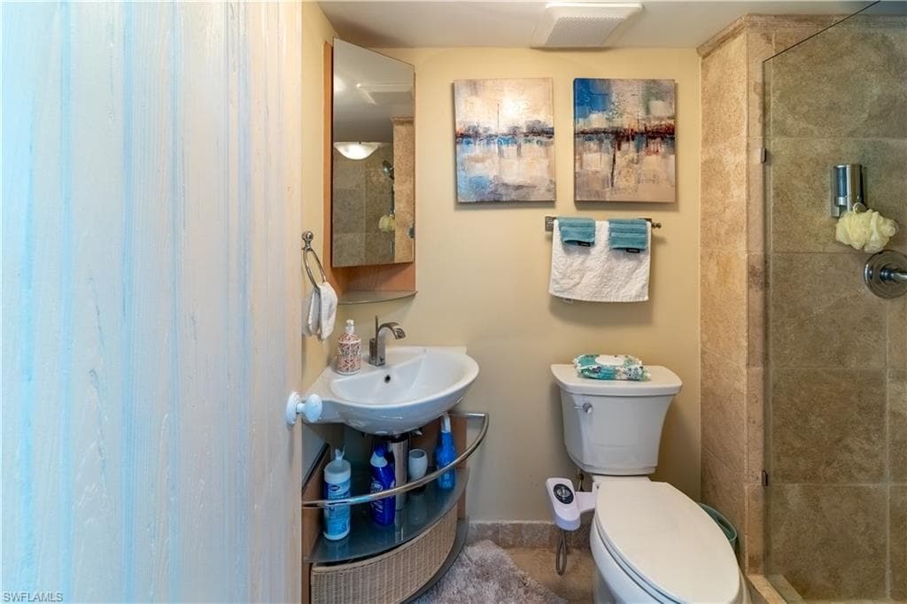 9051 Gulf Shore DR # 2, NAPLES FL 34108-2