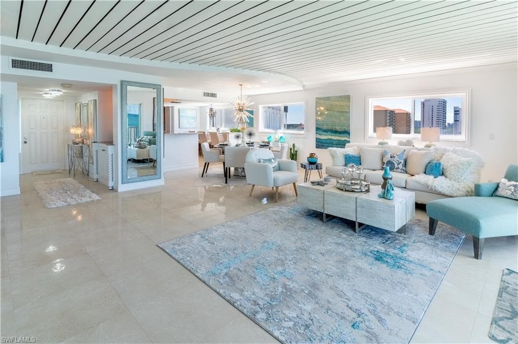 9051 Gulf Shore DR # 2, NAPLES FL 34108-8