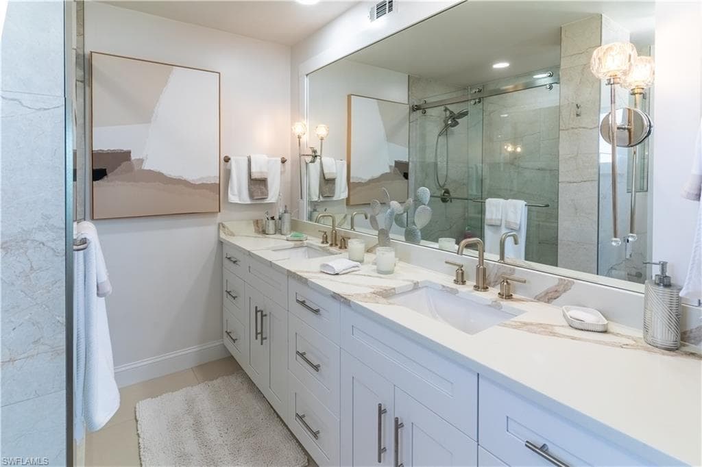 9051 Gulf Shore DR # 2, NAPLES FL 34108-20