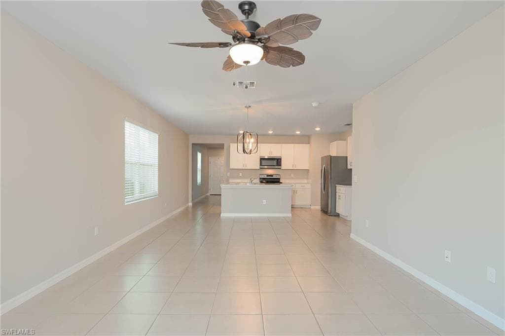 18517 Cronin Sand LN, NORTH FORT MYERS FL 33917-3