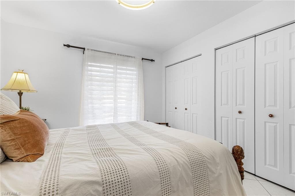 760 Wiggins Lake DR # 206, NAPLES FL 34110-12