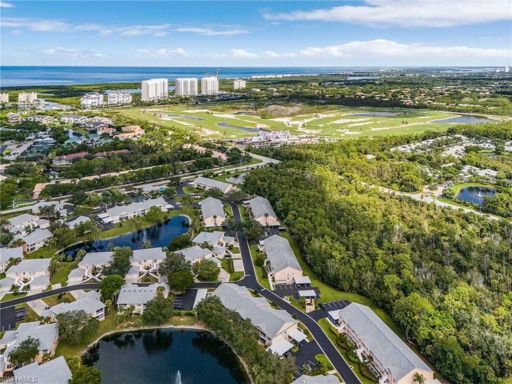 760 Wiggins Lake DR # 206, NAPLES FL 34110-31