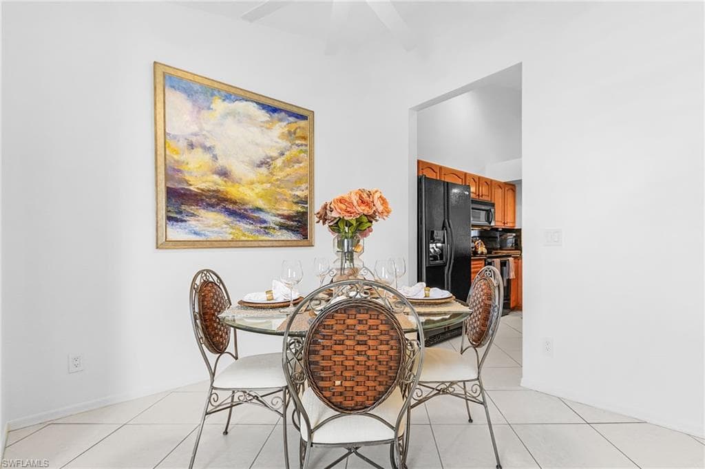 760 Wiggins Lake DR # 206, NAPLES FL 34110-4