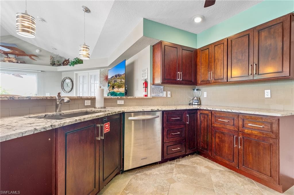 17750 Rebecca AVE, FORT MYERS BEACH FL 33931-7