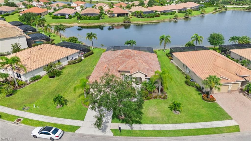 8095 Piedmont DR, NAPLES FL 34104-37