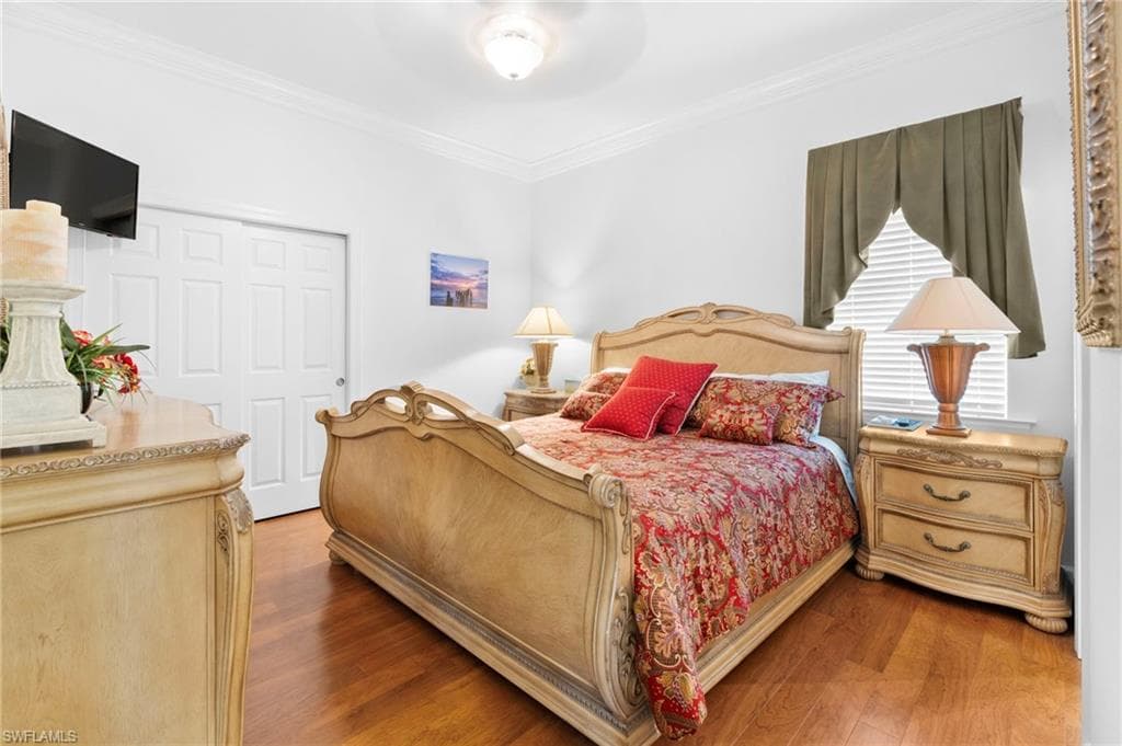 8095 Piedmont DR, NAPLES FL 34104-32