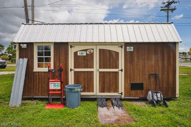 1637 Piney RD, NORTH FORT MYERS FL 33903-37