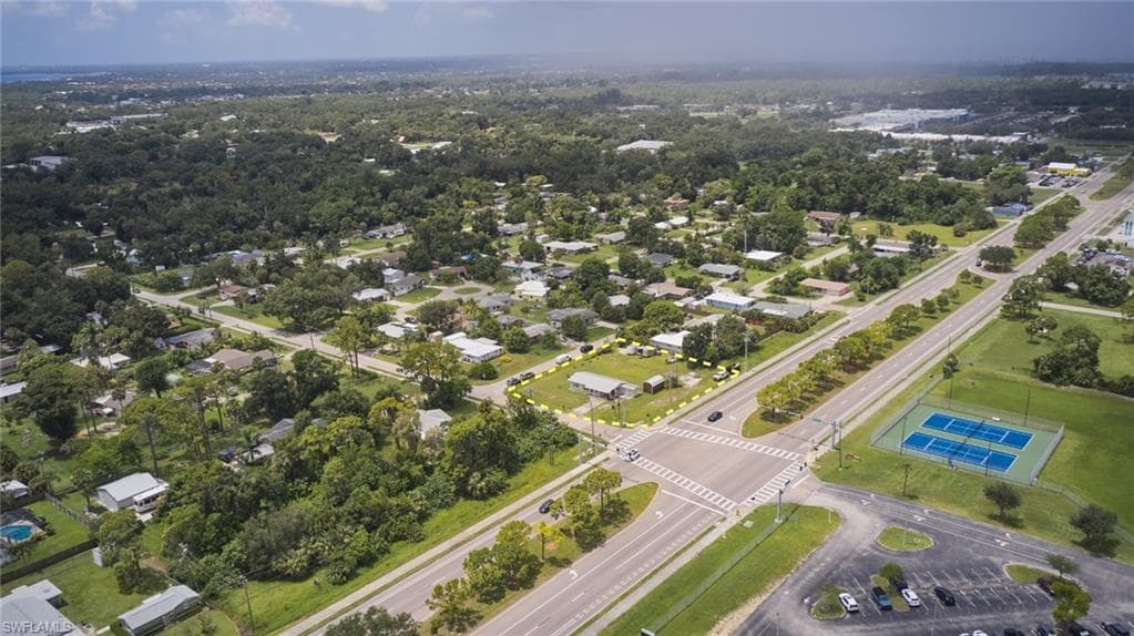 1637 Piney RD, NORTH FORT MYERS FL 33903-39