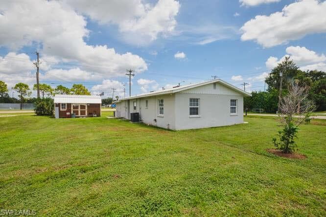 1637 Piney RD, NORTH FORT MYERS FL 33903-30