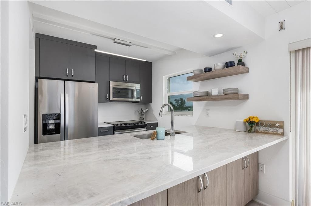 26340 Hickory BLVD # 401, BONITA SPRINGS FL 34134-5