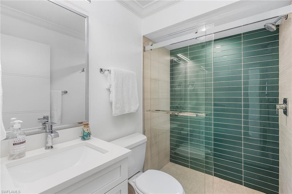 26340 Hickory BLVD # 401, BONITA SPRINGS FL 34134-16