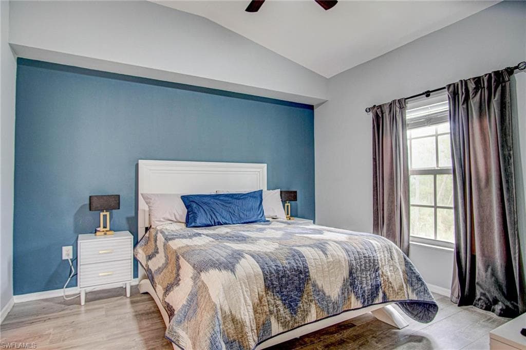 4450 Botanical Place CIR # 406, NAPLES FL 34112-6