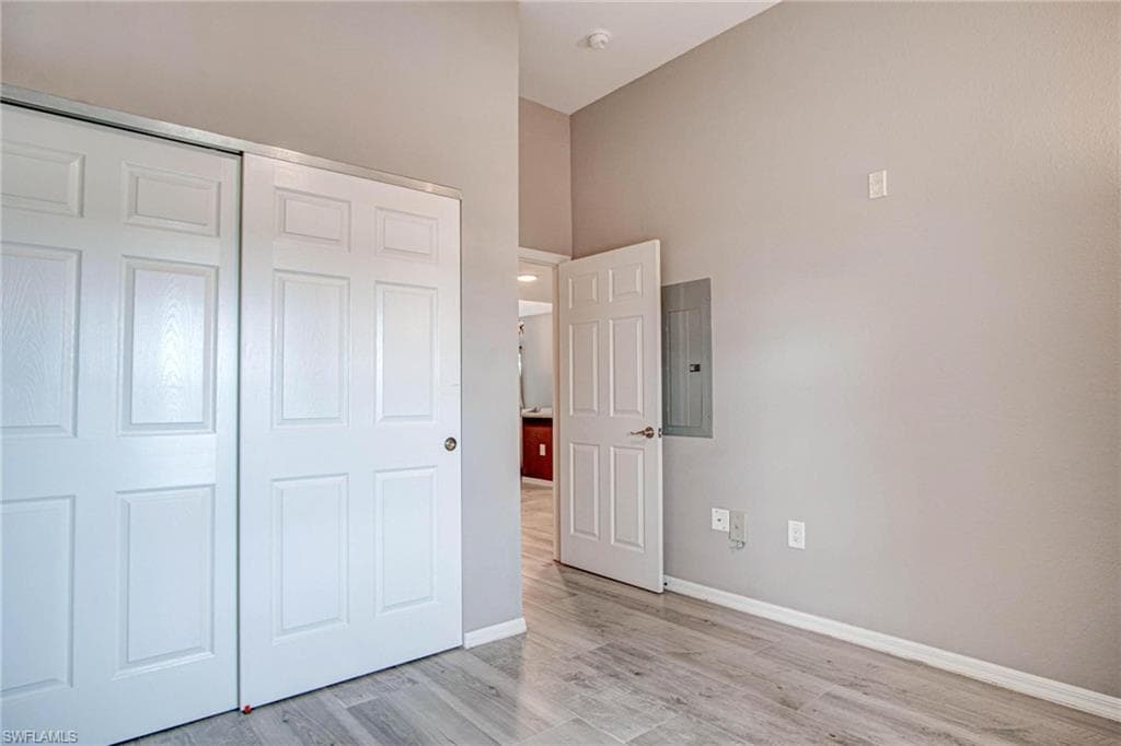 4450 Botanical Place CIR # 406, NAPLES FL 34112-8