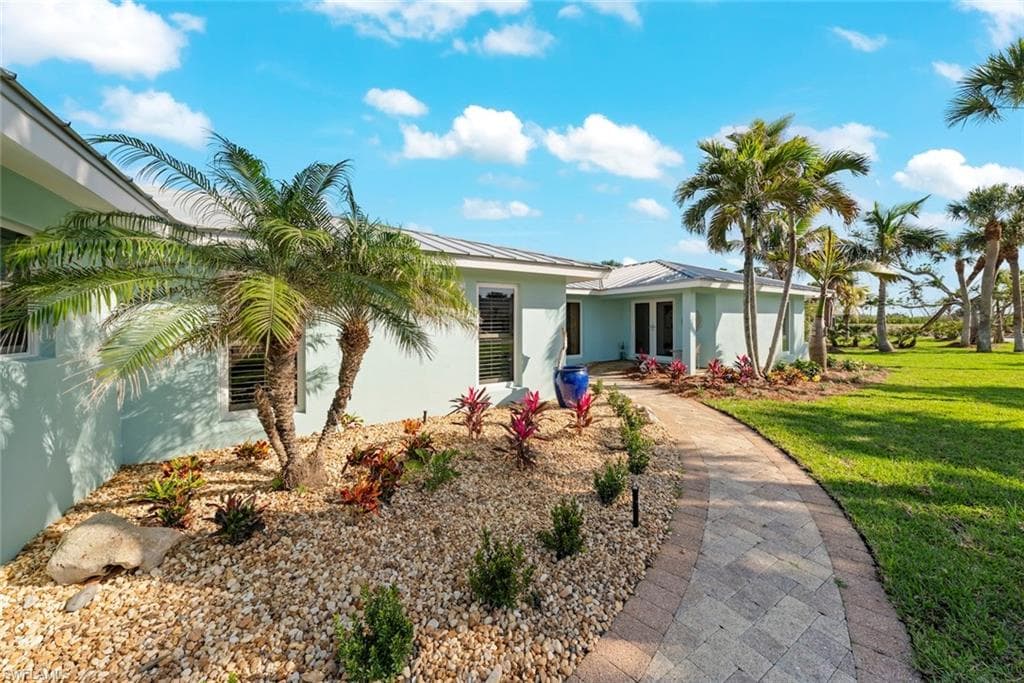 4724 Rue Belle Mer, SANIBEL FL 33957-44