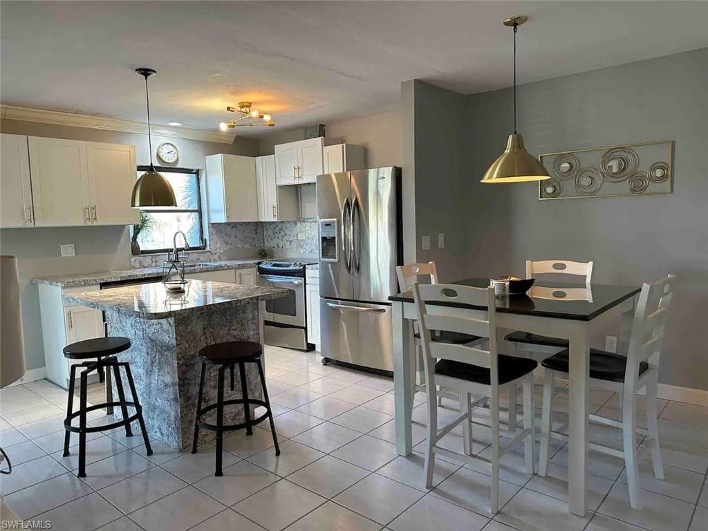 13527 Siesta Pines CT, FORT MYERS FL 33908-11