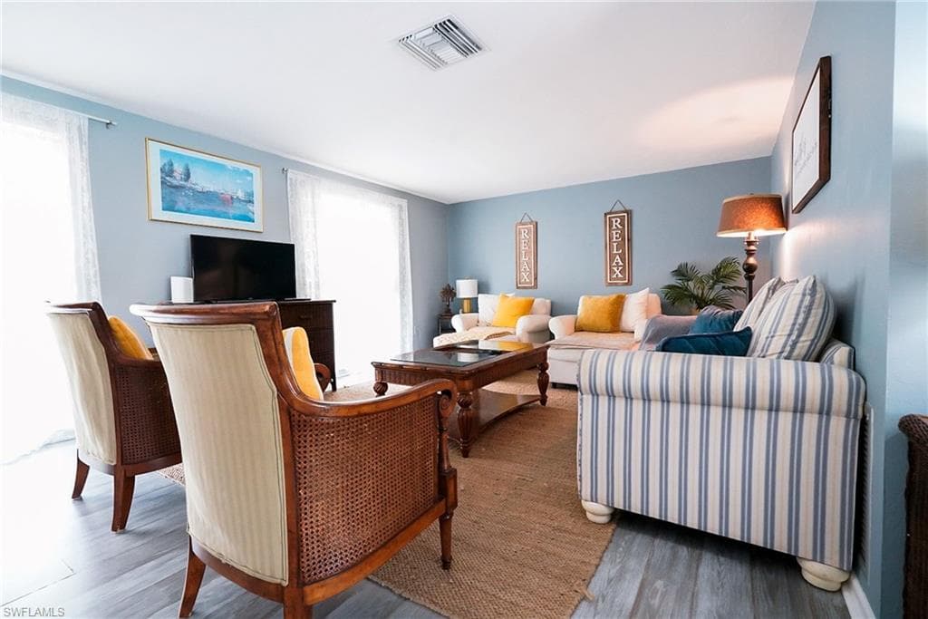 1351 Oaklawn CT, FORT MYERS FL 33919-22